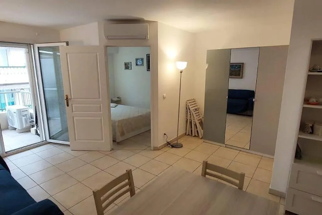 Quartier Des Fleurs, Nice City Centre Apartment 0*,  France
