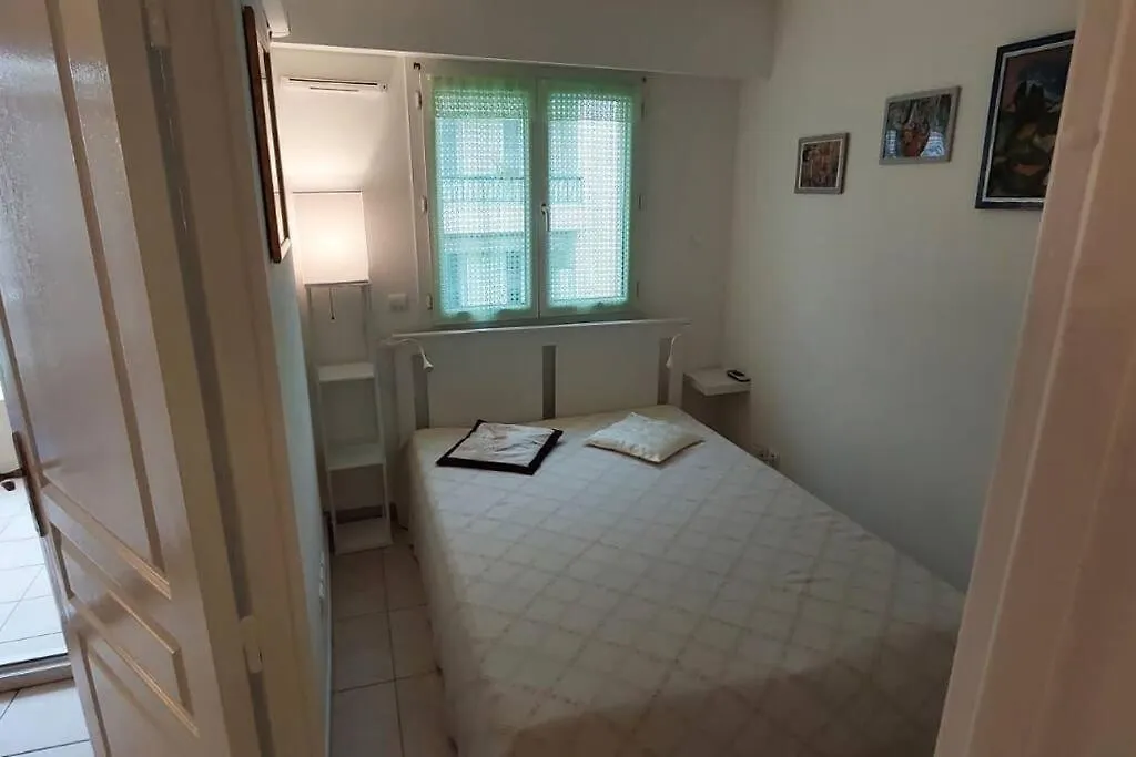 Quartier Des Fleurs, Nice City Centre Apartment